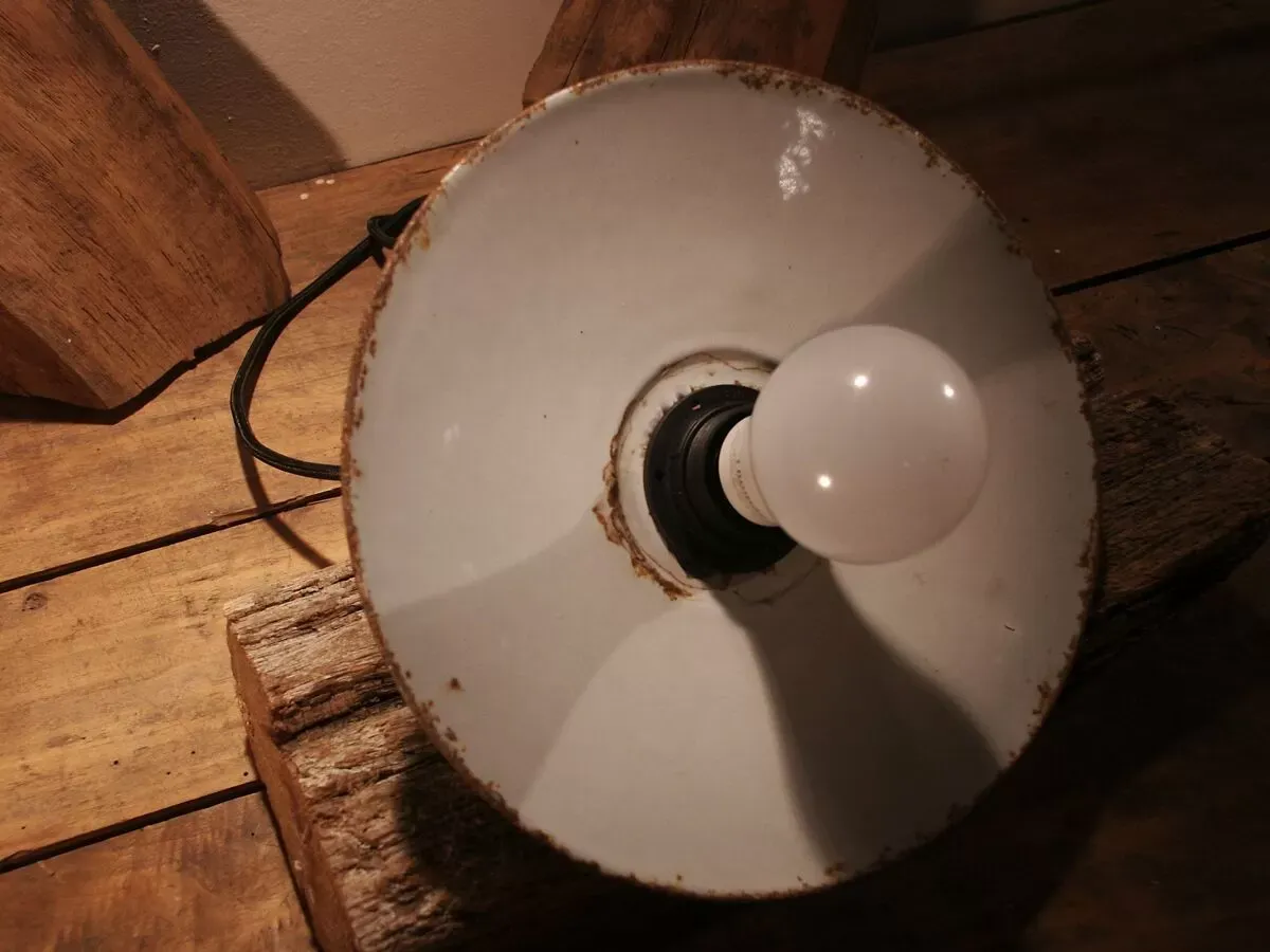 Illustration numéro 3 du produit Suspension tôle émaillée verte