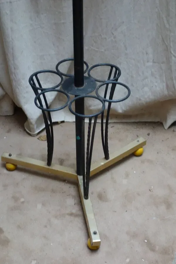 Illustration numéro 3 du produit Porte manteau années 50