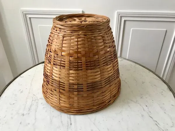 Illustration numéro 3 du produit Cache-pot en rotin et osier années 70