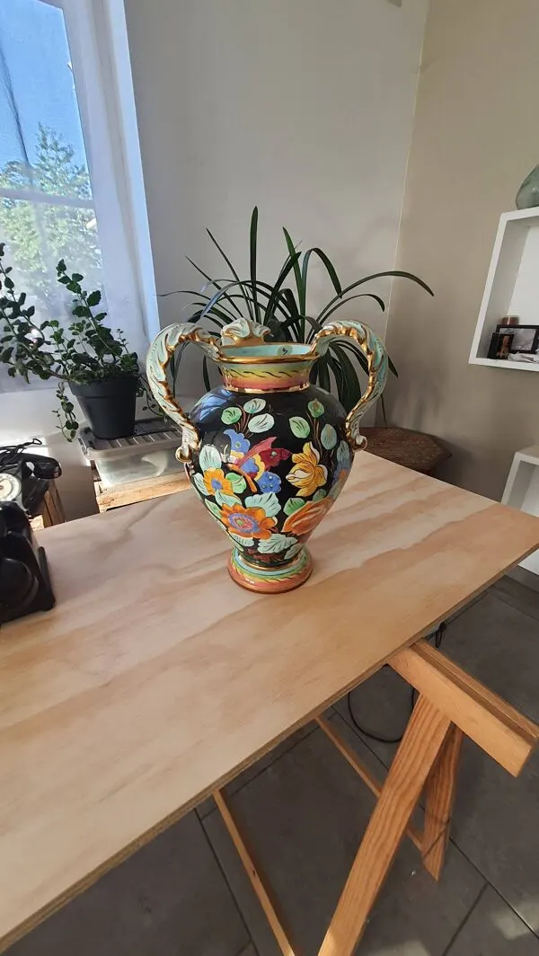 Illustration numéro 3 du produit Vase céramique de Monaco