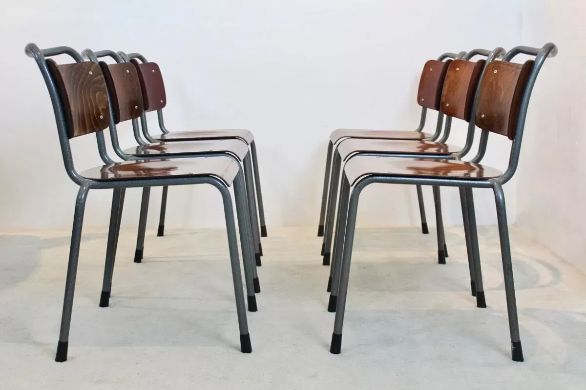 Illustration numéro 3 du produit Chaise industrielle en contreplaqué 'TH-Delft' par WH Gispen