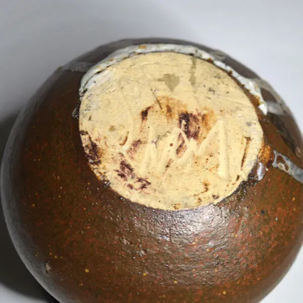 Illustration numéro 3 du produit Vase en grès Eugène Lion