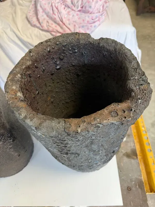 Illustration numéro 3 du produit Creusets de fonderie