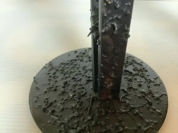 Illustration numéro 3 du produit Paire de bougeoirs métal noir