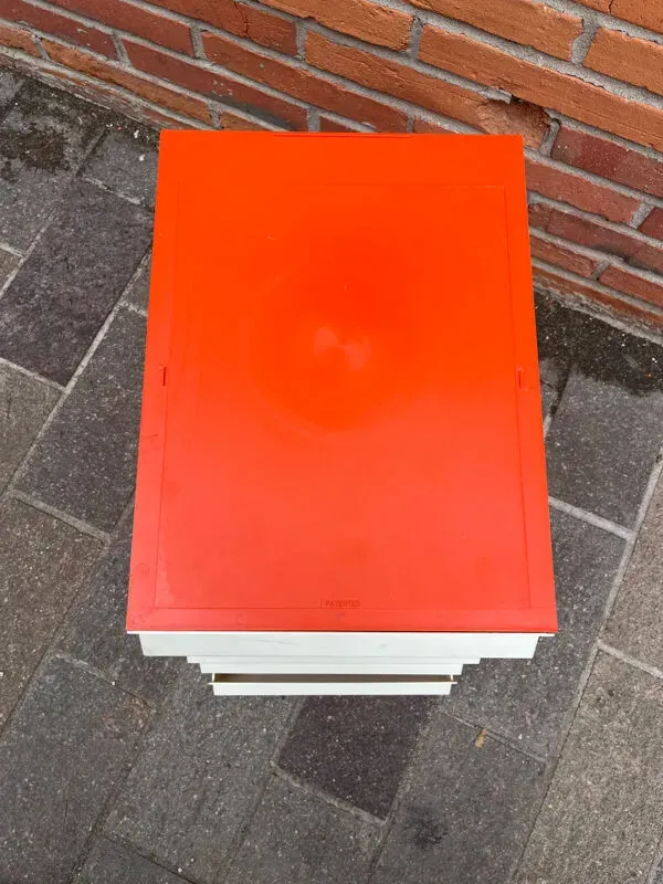 Illustration numéro 3 du produit Casier de rangement vintage