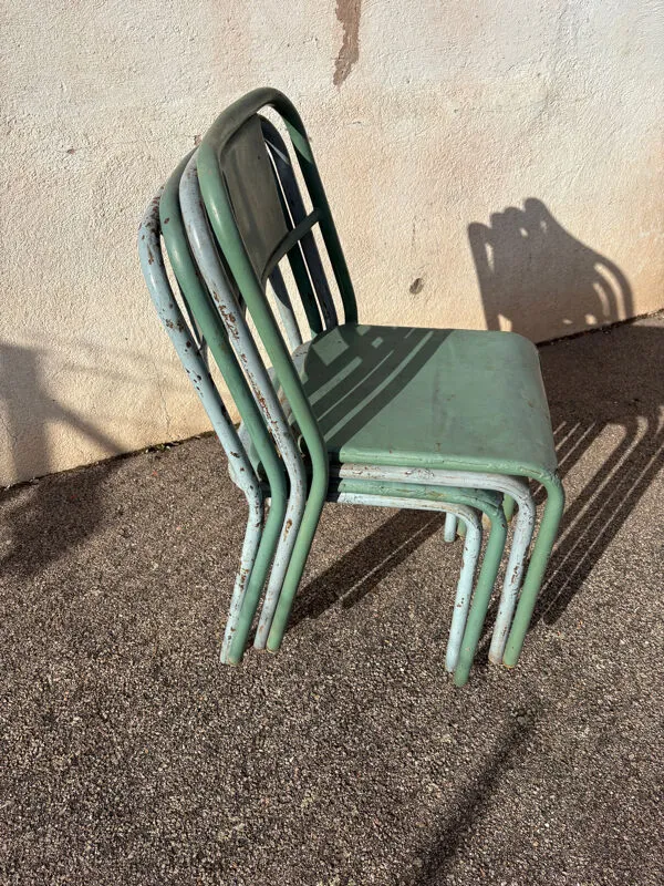 Illustration numéro 3 du produit Set de 4 chaises tôle bistrot vintage