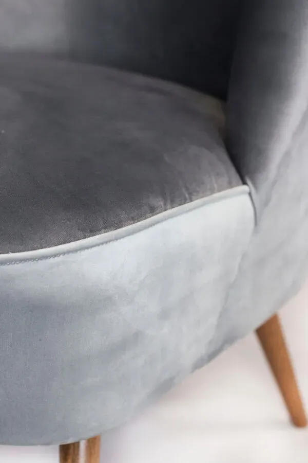 Illustration numéro 3 du produit Chaise Club, années 60-70