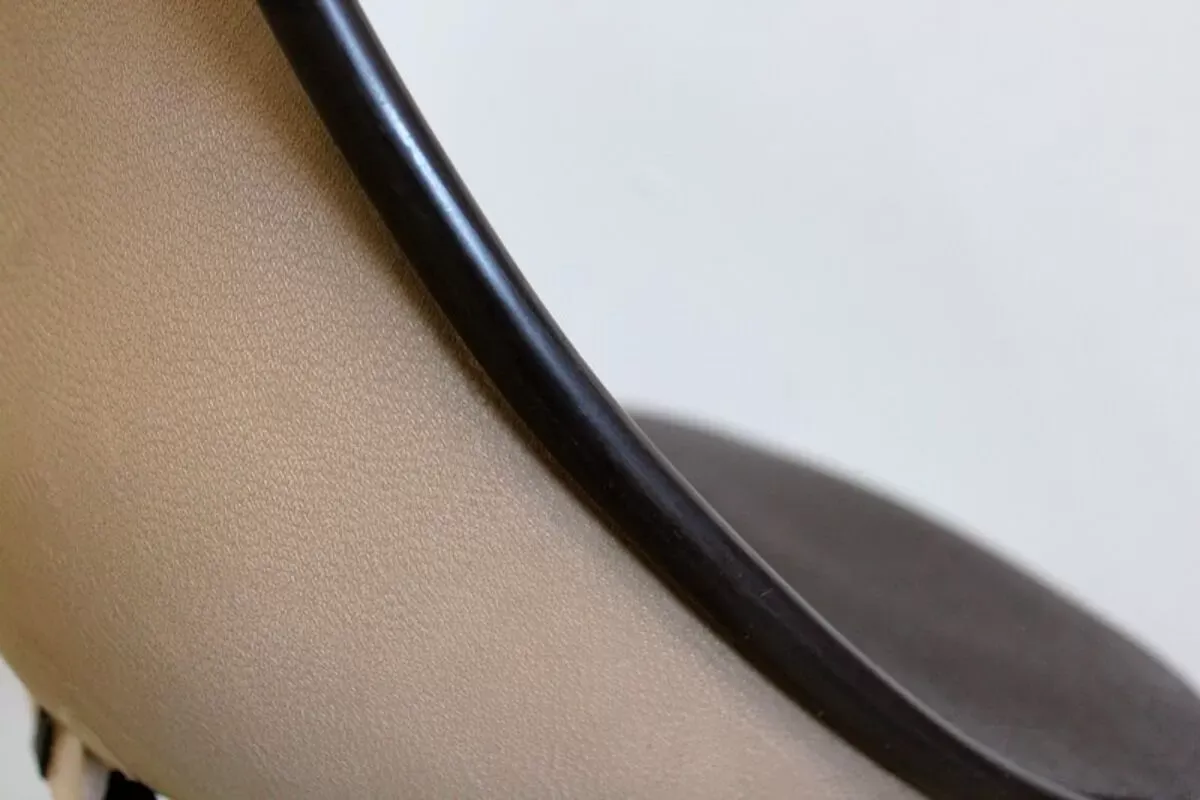 Illustration numéro 3 du produit Paire de chaises vintage 1960/1970