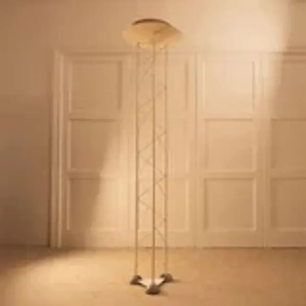 Illustration numéro 3 du produit Lampadaire Alta Lite