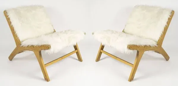 Illustration numéro 3 du produit Paire de chauffeuses par olivier de schrijver