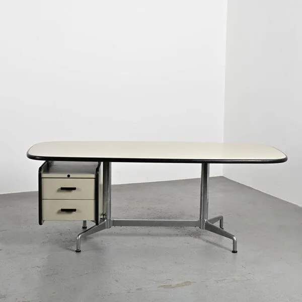 Illustration numéro 3 du produit Bureau par Giancarlo Piretti pour Castelli, Italie, vers 1970