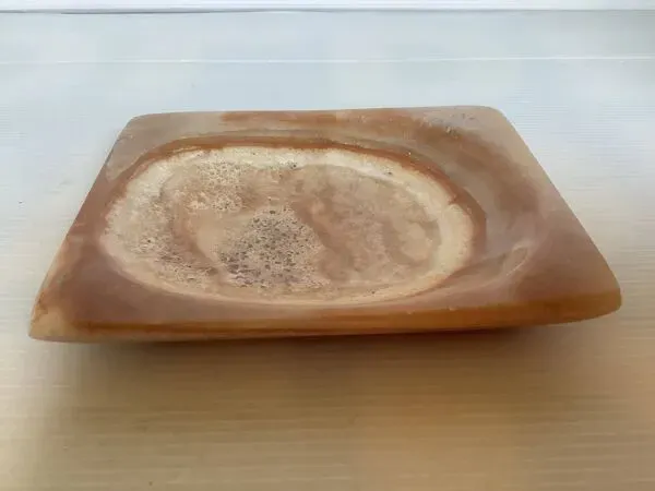 Illustration numéro 3 du produit Vide poche cendrier en onyx