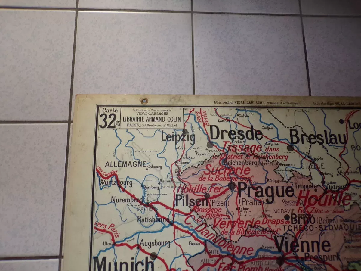 Illustration numéro 3 du produit Carte états danubiens  N°32 recto verso