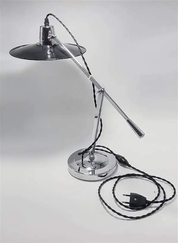 Illustration numéro 3 du produit Lampe à balancier