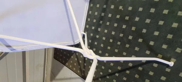 Illustration numéro 3 du produit Table de Jardin en Fer Forgé, 1900s