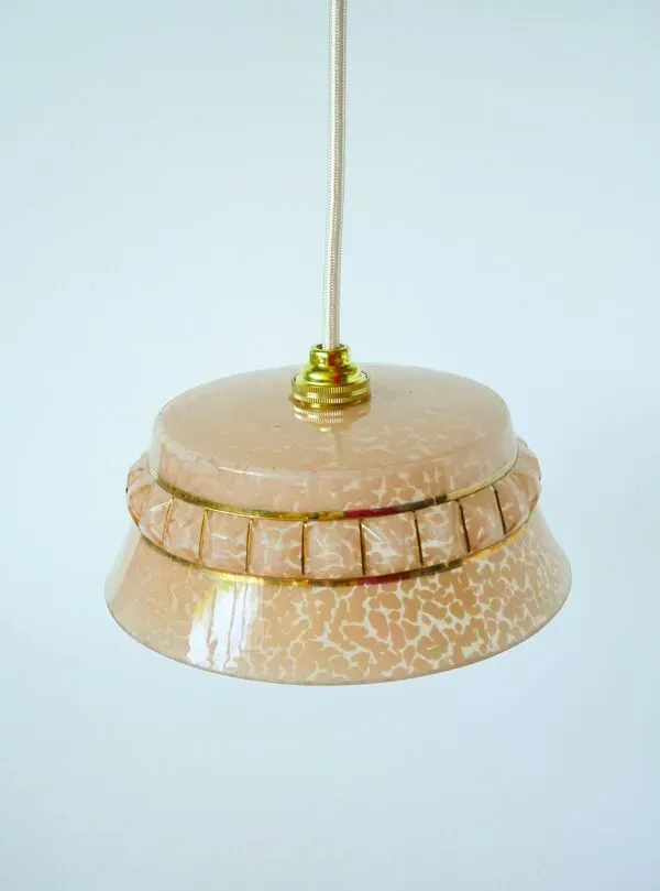 Illustration numéro 3 du produit suspension en verre de Clichy, Rose et Doré, Art Déco, 1930