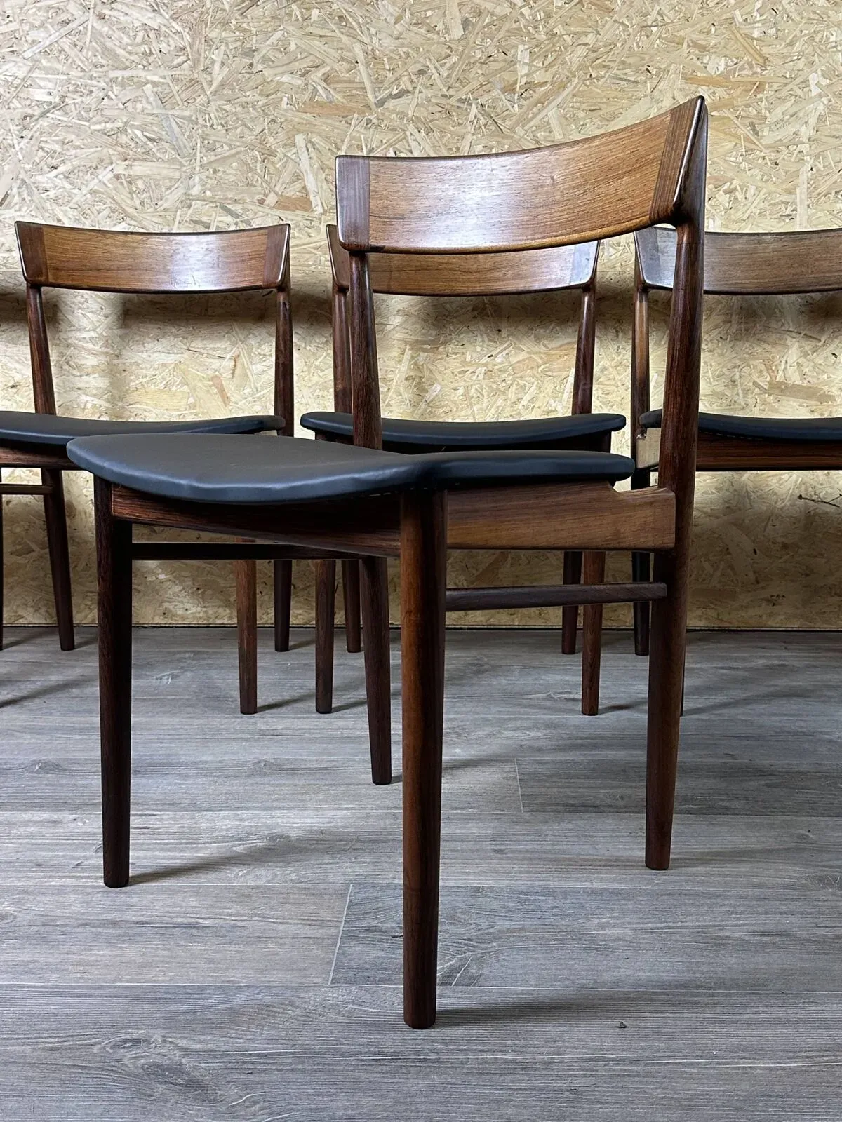Illustration numéro 3 du produit Set of 6 Henry Rosengren Hansen Model 39 Dining Chairs Rosewood