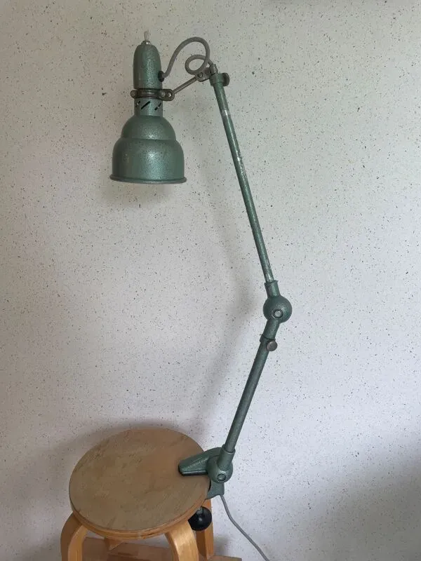 Illustration numéro 3 du produit Lampe industrielle LUMINA