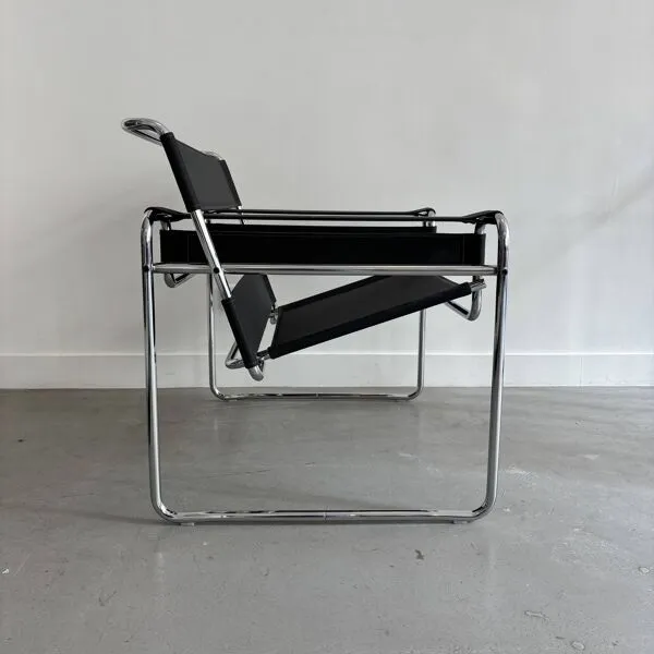 Illustration numéro 3 du produit Fauteuil Wassily par Marcel Breuer pour Knoll international