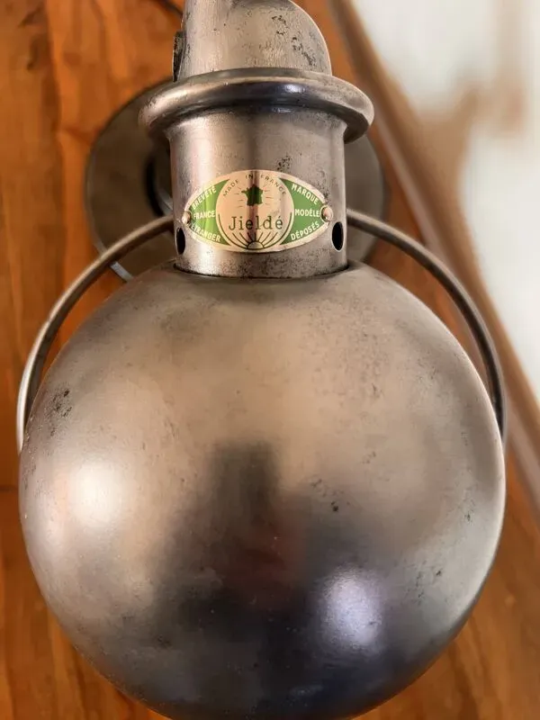Illustration numéro 3 du produit Lampe Jieldé