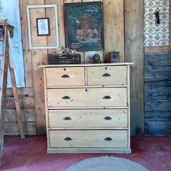 Illustration numéro 3 du produit Meuble de métier à tiroirs