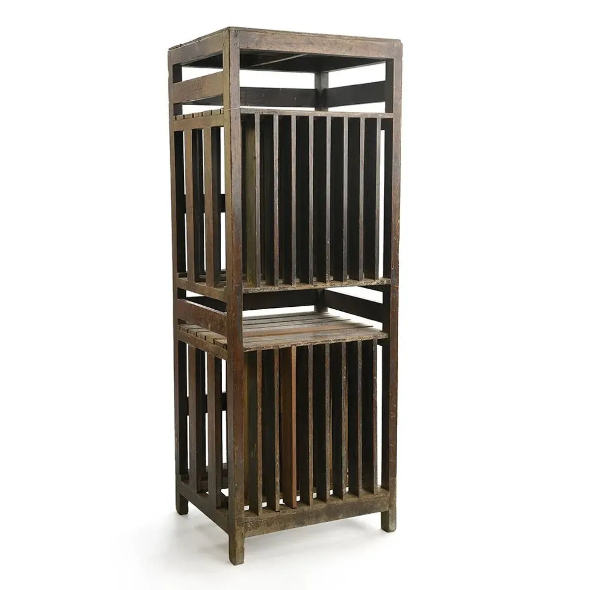 Illustration numéro 3 du produit Meuble de classement en bois massif