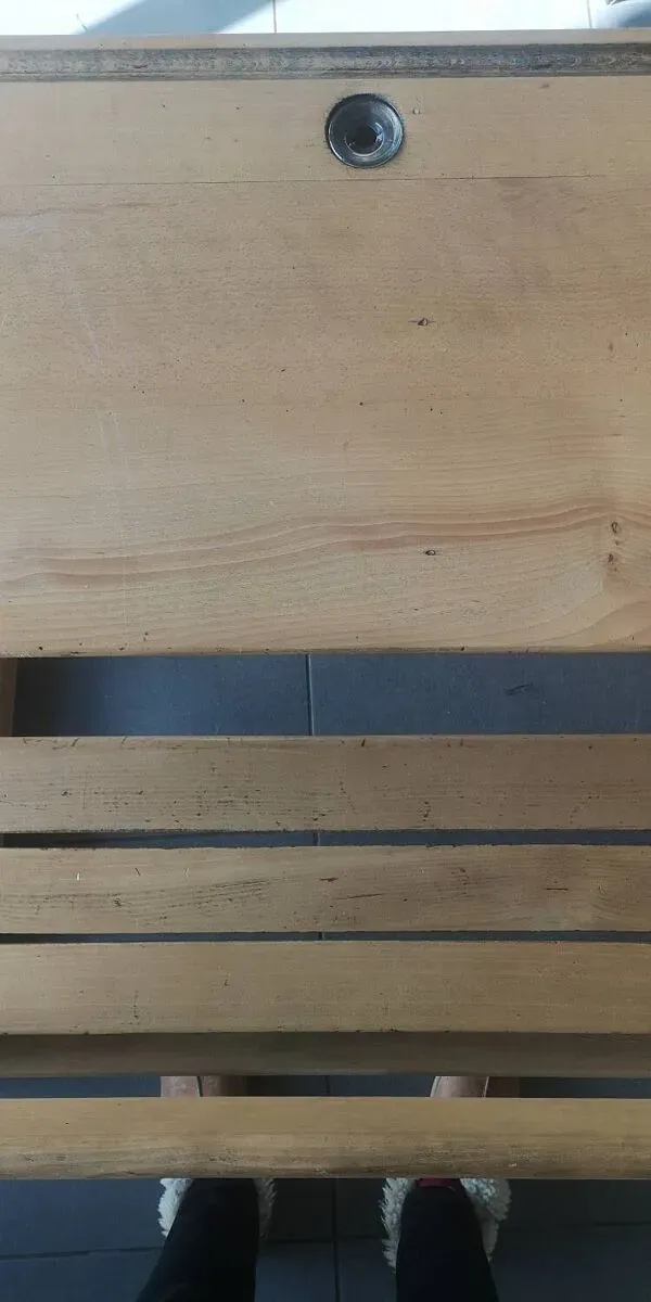 Illustration numéro 3 du produit Pupitre d'écolier double