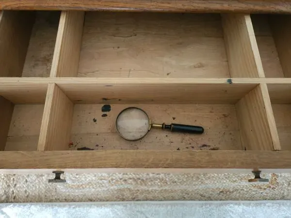 Illustration numéro 3 du produit Meuble de métier chêne vintage