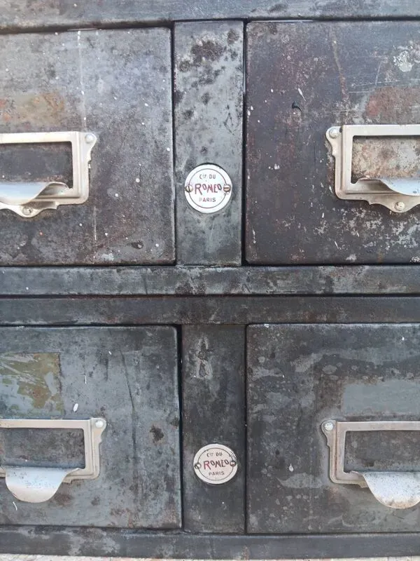 Illustration numéro 3 du produit Meuble industriel à tiroirs Ronéo