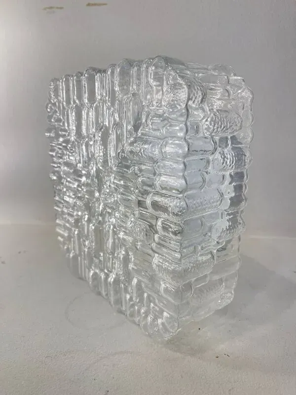 Illustration numéro 3 du produit Plafonnier verre moulé, 1970