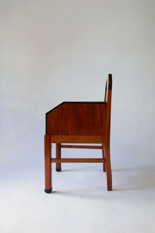 Illustration numéro 3 du produit Fauteuil Art Déco de style École d'Amsterdam, vers 1930