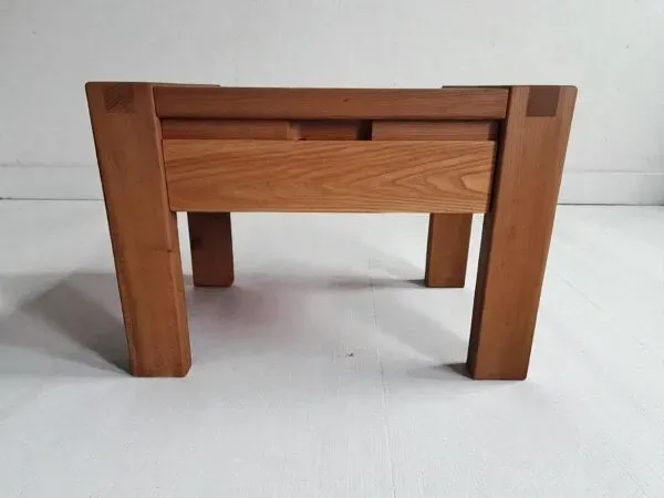 Illustration numéro 3 du produit Chevet en orme Monopoly style regain