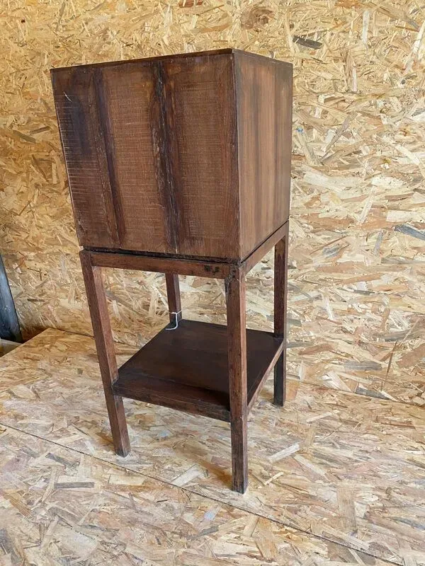 Illustration numéro 3 du produit Magnifique meuble de métier en teck ancien