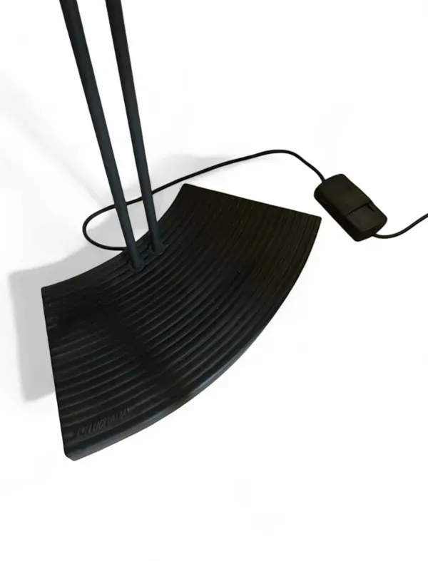 Illustration numéro 3 du produit Lampadaire halogène noir – design Sigheaki Asahara, circa 1980