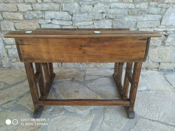 Illustration numéro 3 du produit bureau d'écolier