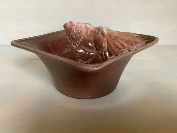 Illustration numéro 3 du produit Vide poche en céramique travaillée