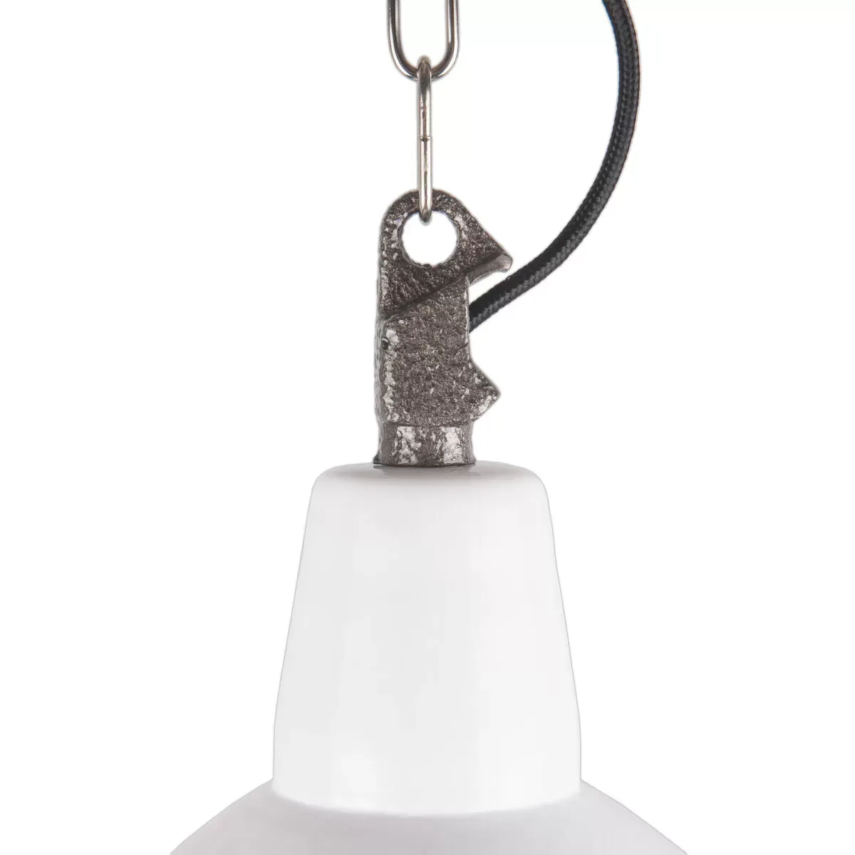 Illustration numéro 3 du produit Suspension industrielle en émail de Pologne, couleur blanche, 1960