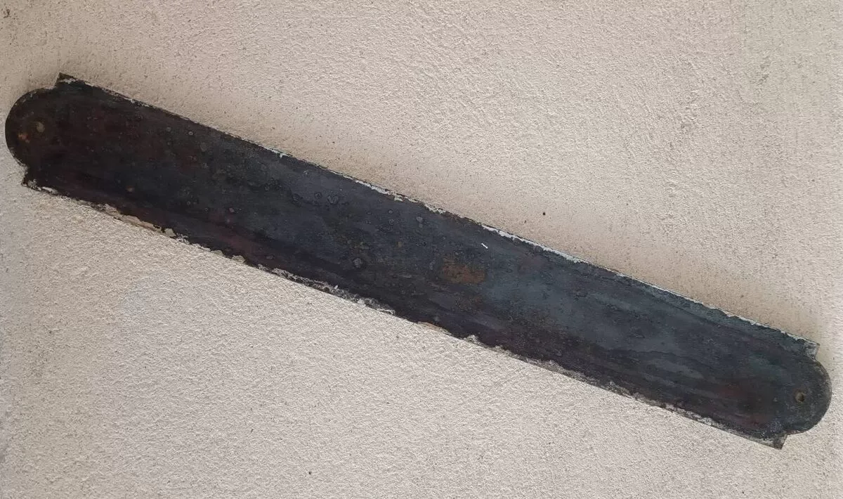 Illustration numéro 3 du produit Plaque de porte en tôle émaillée