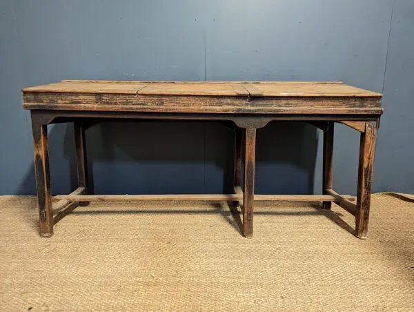 Illustration numéro 3 du produit Grand bureau d'écolier en pin