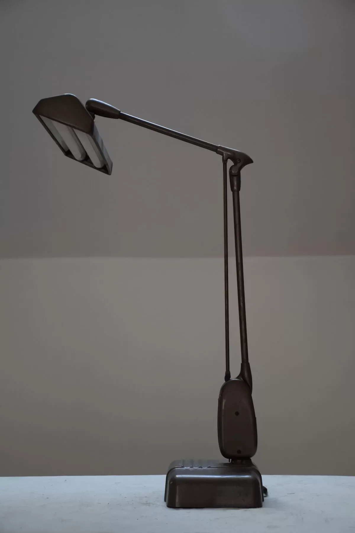 Illustration numéro 3 du produit Luminaire industriel Dazor