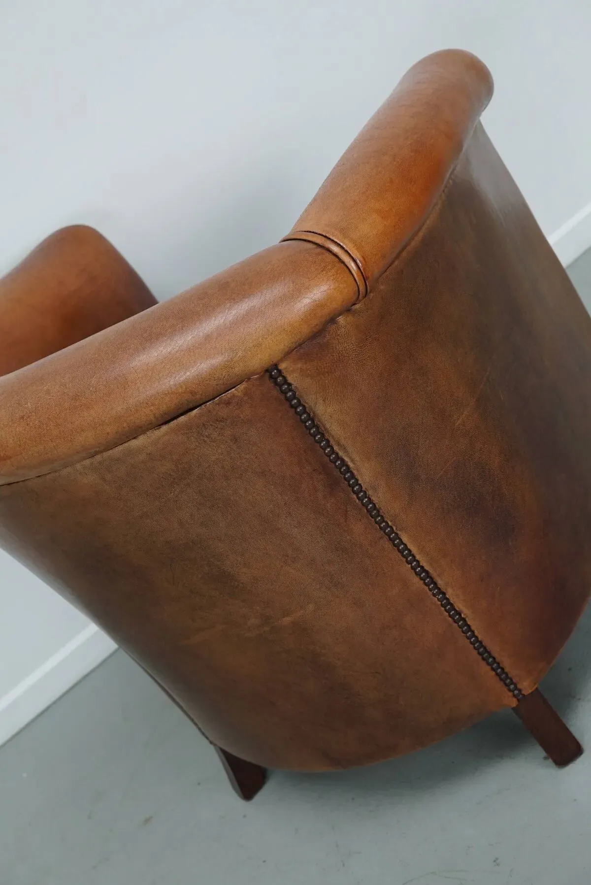 Illustration numéro 3 du produit Fauteuil club vintage hollandais en cuir cognac