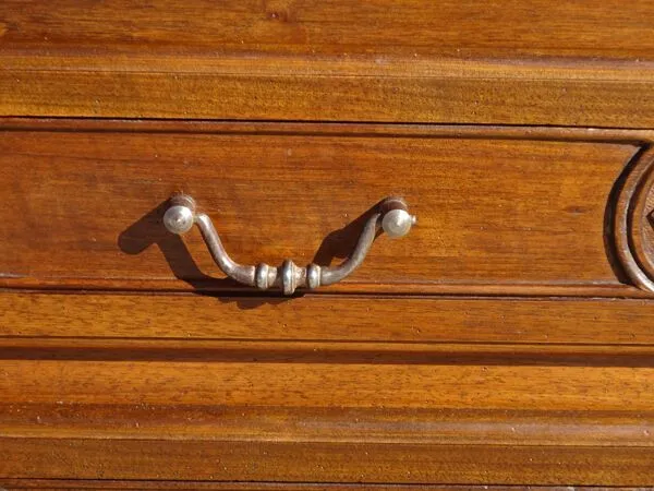 Illustration numéro 3 du produit Meuble 3 en 1, secrétaire, commode et vitrine