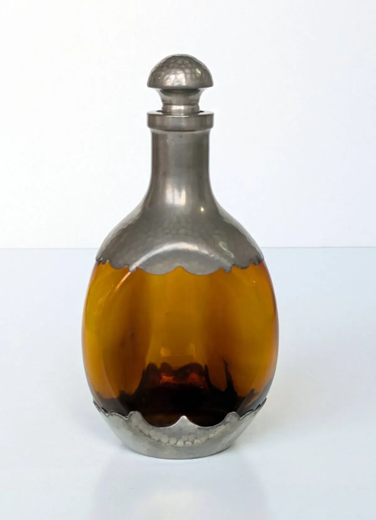 Illustration numéro 3 du produit Décanteur, carafe, bouteille ambrée - étain, Verre - ZEISTER PEWTER