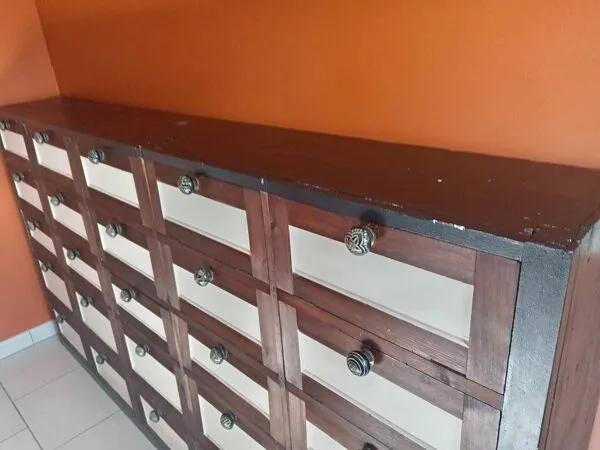 Illustration numéro 3 du produit Meuble de metier