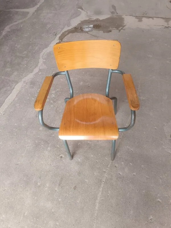 Illustration numéro 3 du produit Fauteuil de maître d'ecole