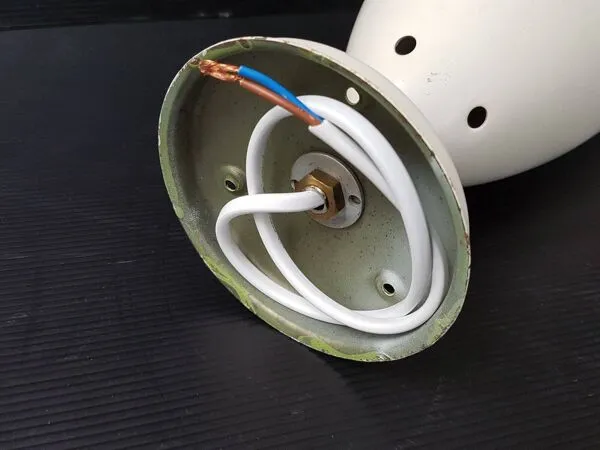 Illustration numéro 3 du produit Applique spot années 50 tôle beige sur rotule vintage rockabilly