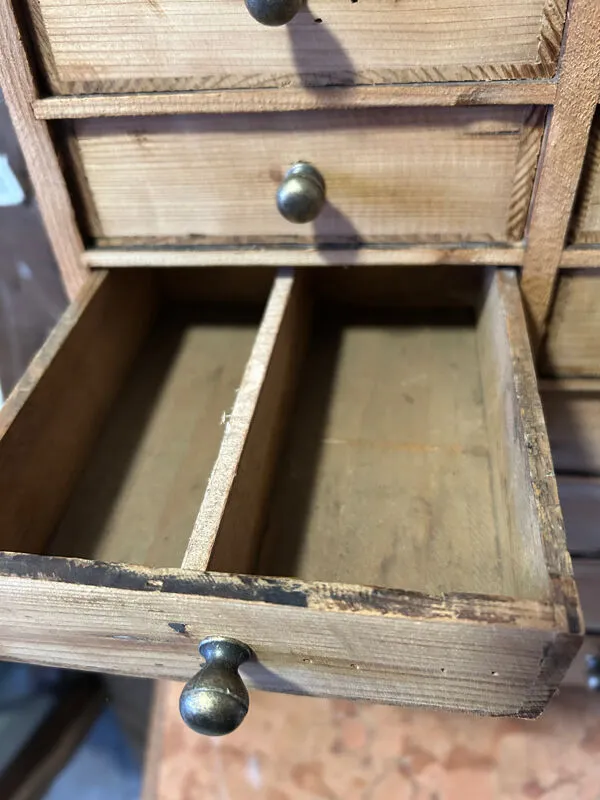 Illustration numéro 3 du produit Layette d’horloger