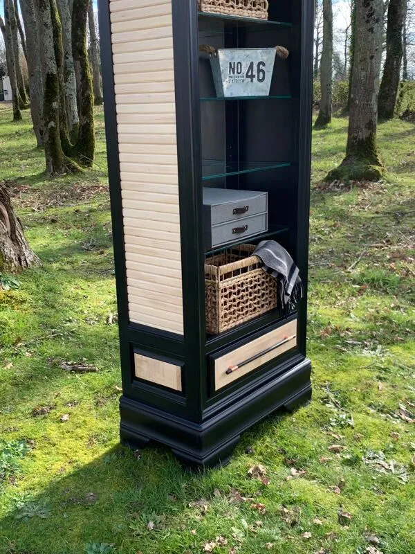 Illustration numéro 3 du produit Armoire de rangement