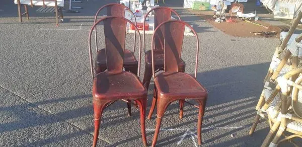 Illustration numéro 3 du produit Chaises tolix