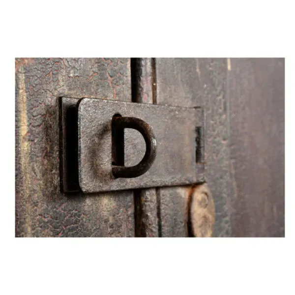 Illustration numéro 3 du produit Meuble de tri postal en bois patiné